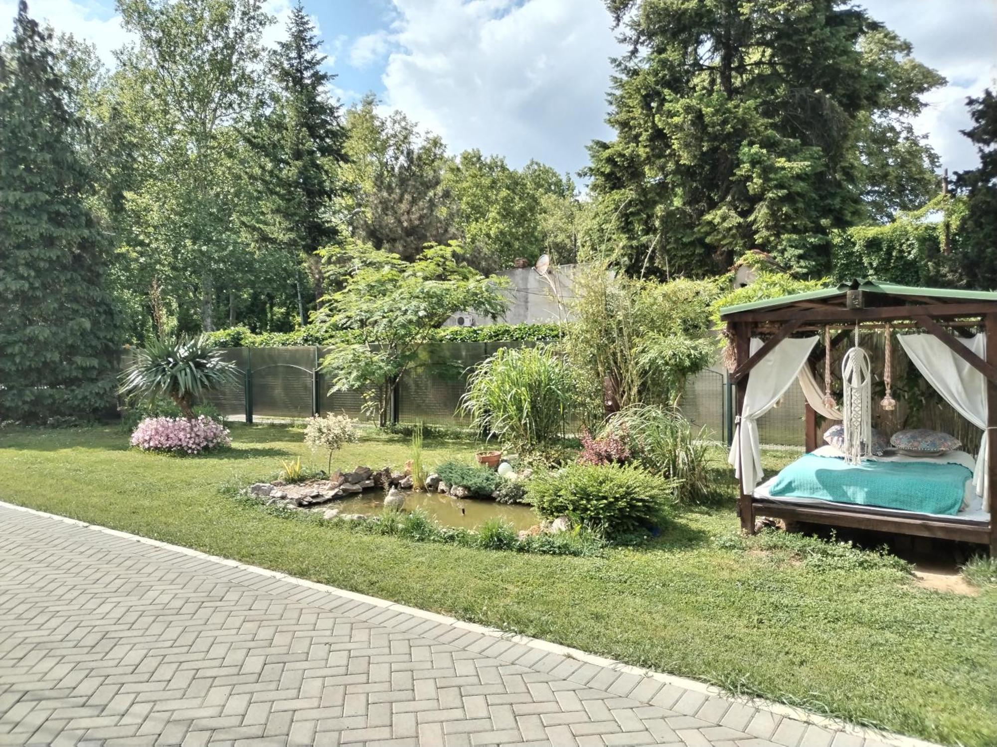 Apartment Garden House Vozdivac